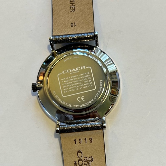 Coach Perry Watch With 36mm Silver Face & Silver Grey Tone Leather Band - Picture 2 of 6